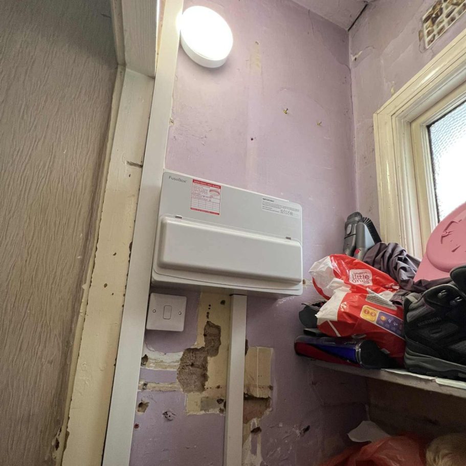 New fuse board replacement installed in Nuneaton home by Elecluxe Ltd